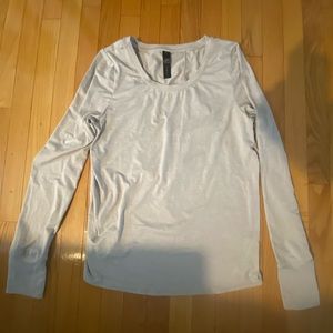 Yogalicious Long Sleeve top with thumb holes